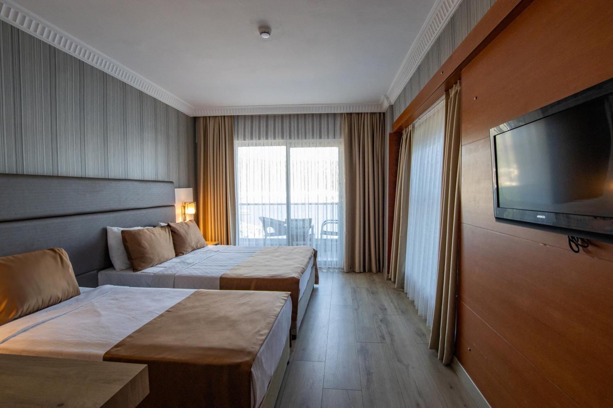Point Beach Hotel Marmaris Exterior photo